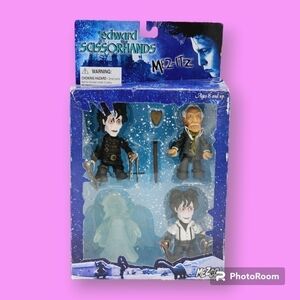 Edward Scissorhands Mez-itz 4 Pack Toy Figure Set Mezco Toyz RARE